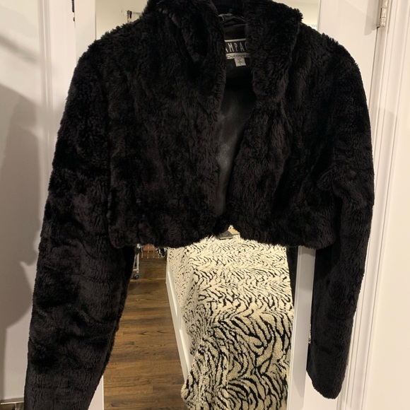 Black Faux Fur Cropped Jacket - Picture 1 of 5